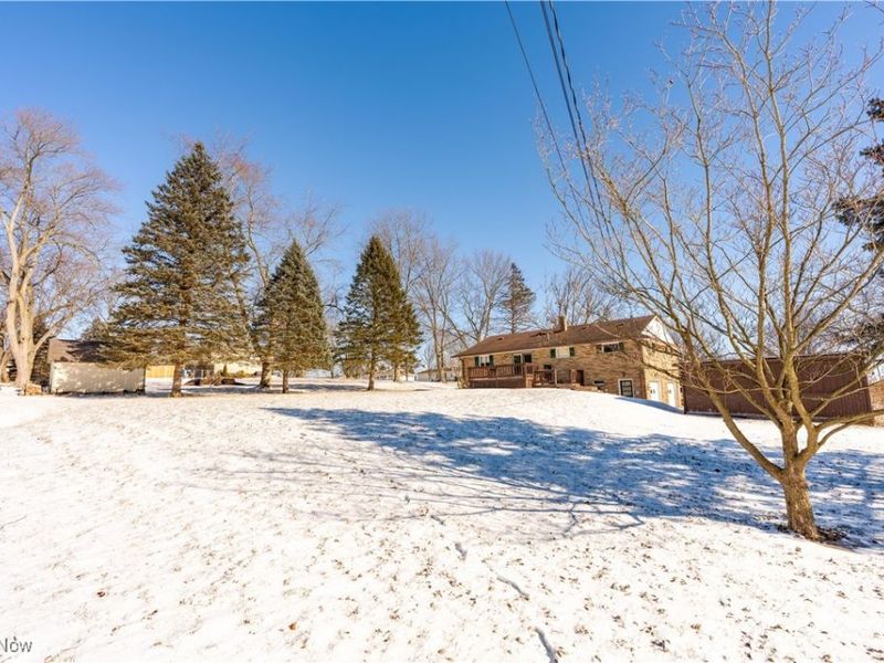 1945 Fairbrook Avenue NE, East Canton, OH 44730 Photo 32