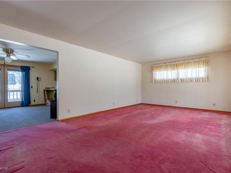 1945 Fairbrook Avenue NE, East Canton, OH 44730 Photo 5