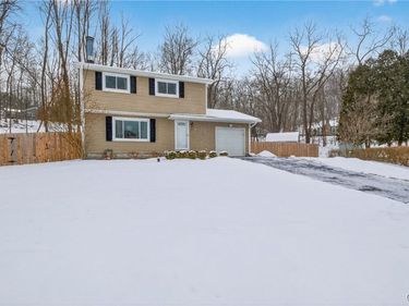 6 Bilmar Circle, Camillus, NY 13031