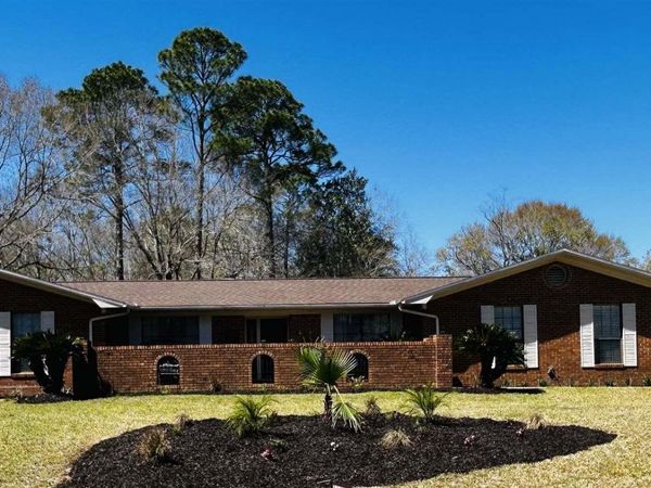 3214 Fridinger Dr, Pensacola, FL 32526