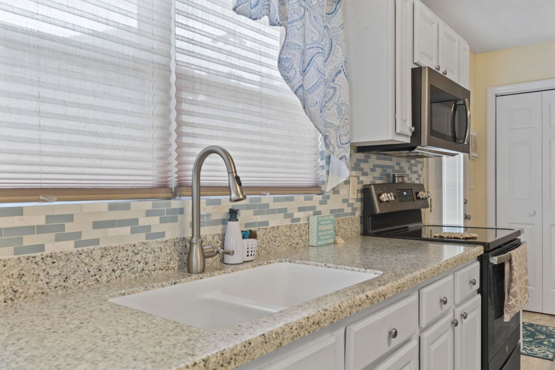 622 Persimmon Ln. Photo 10