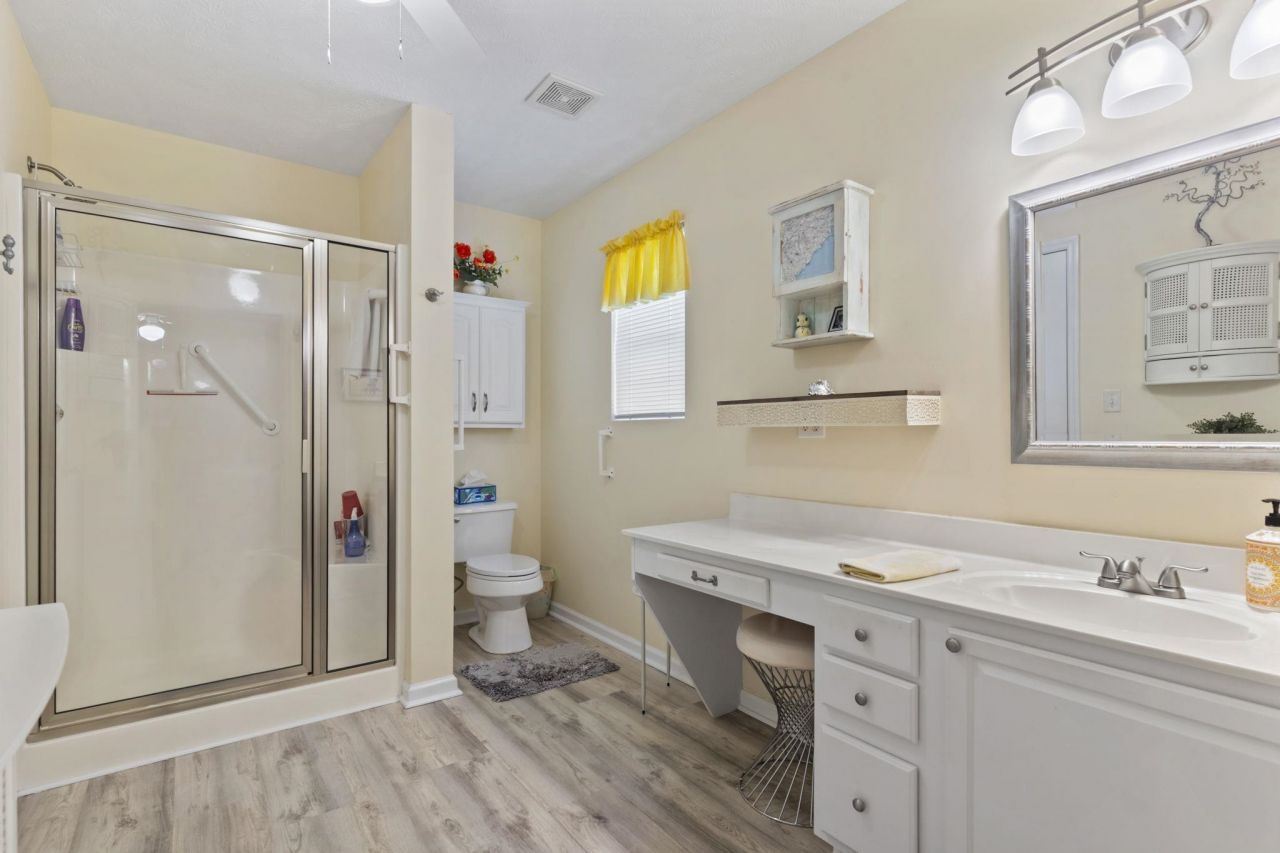 622 Persimmon Ln. Photo 18