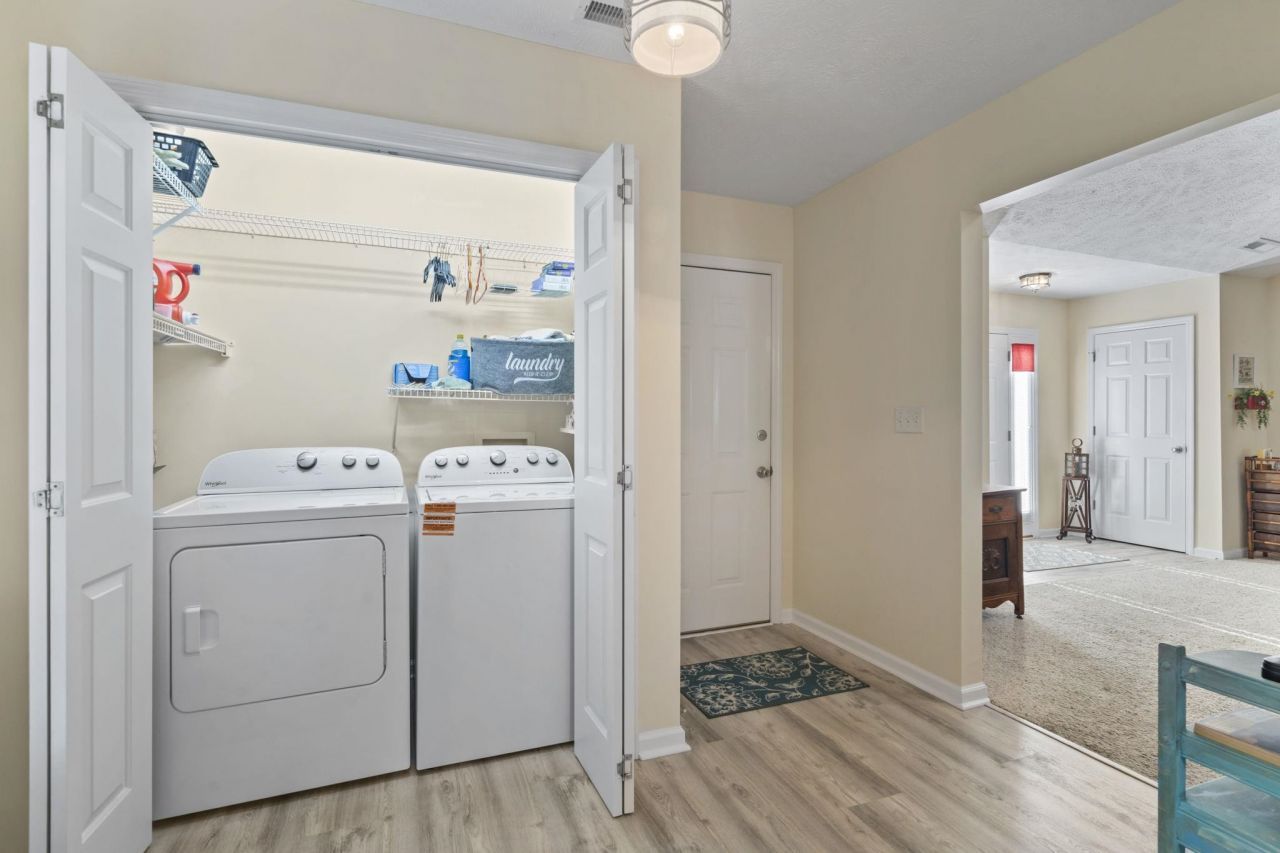 622 Persimmon Ln. Photo 32