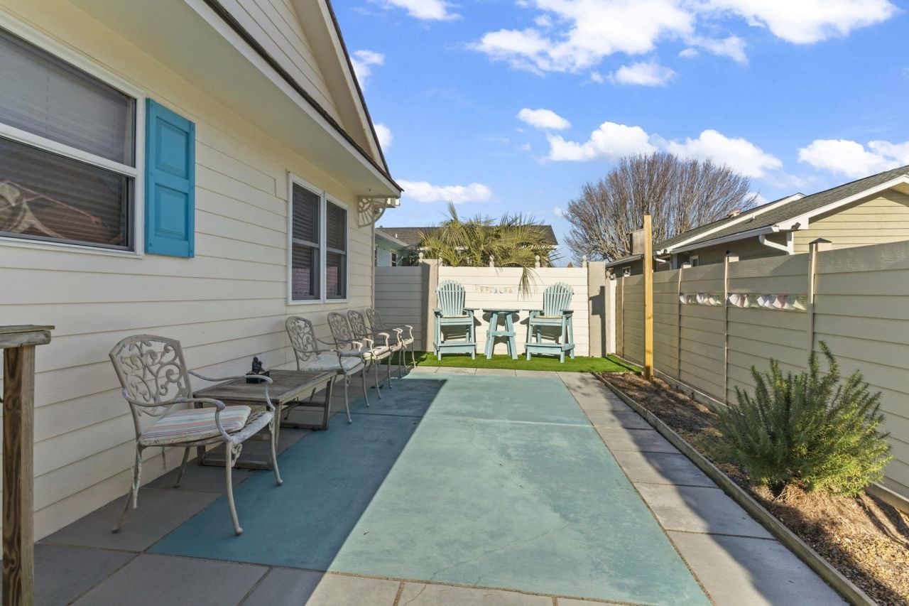 622 Persimmon Ln. Photo 5