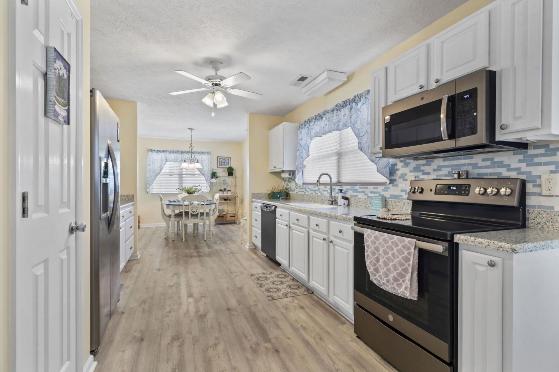 622 Persimmon Ln. Photo 6