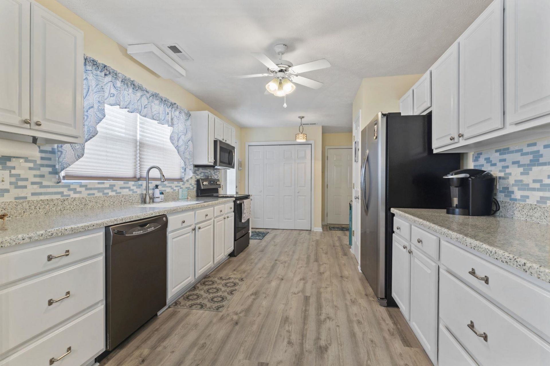 622 Persimmon Ln. Photo 7