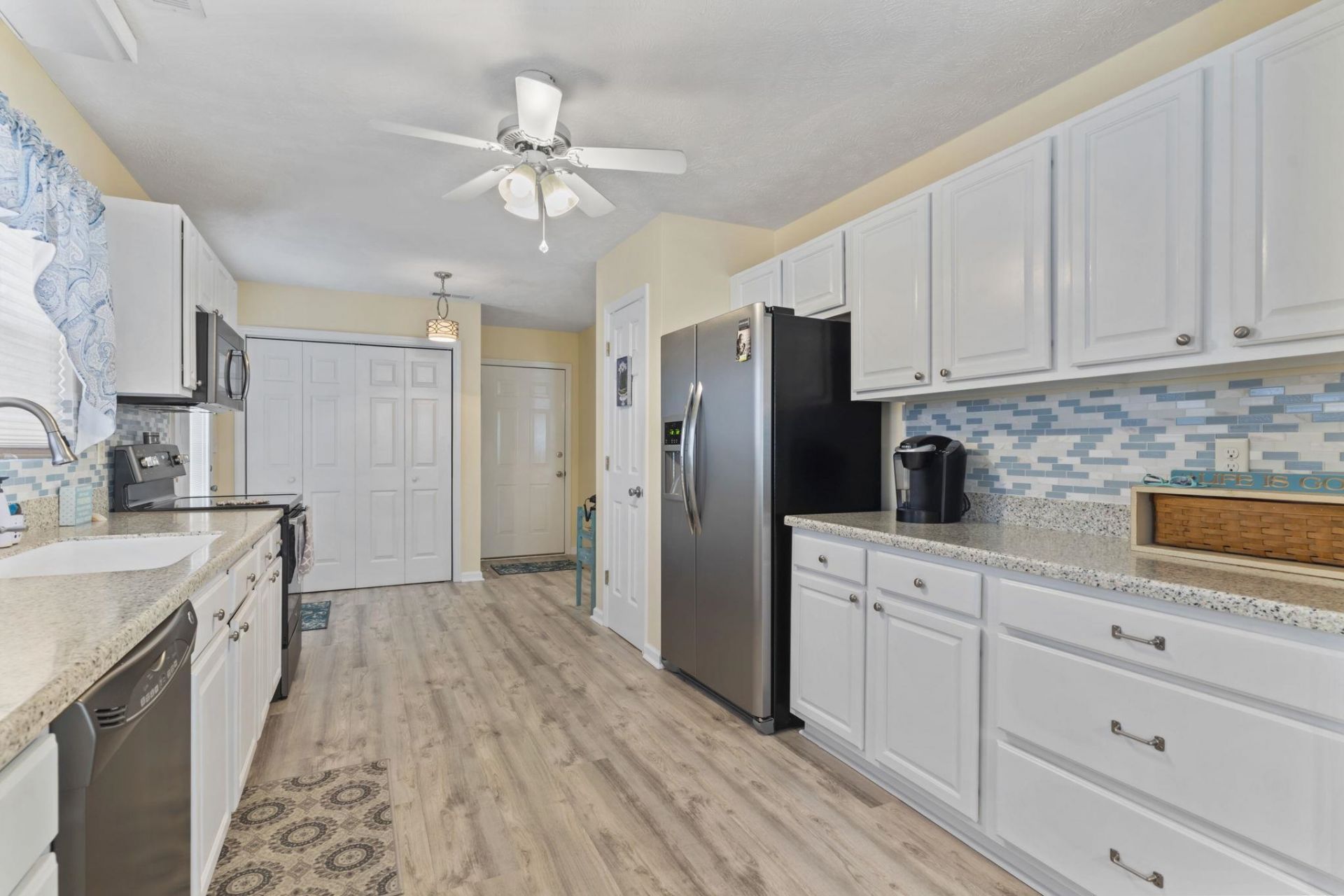 622 Persimmon Ln. Photo 8