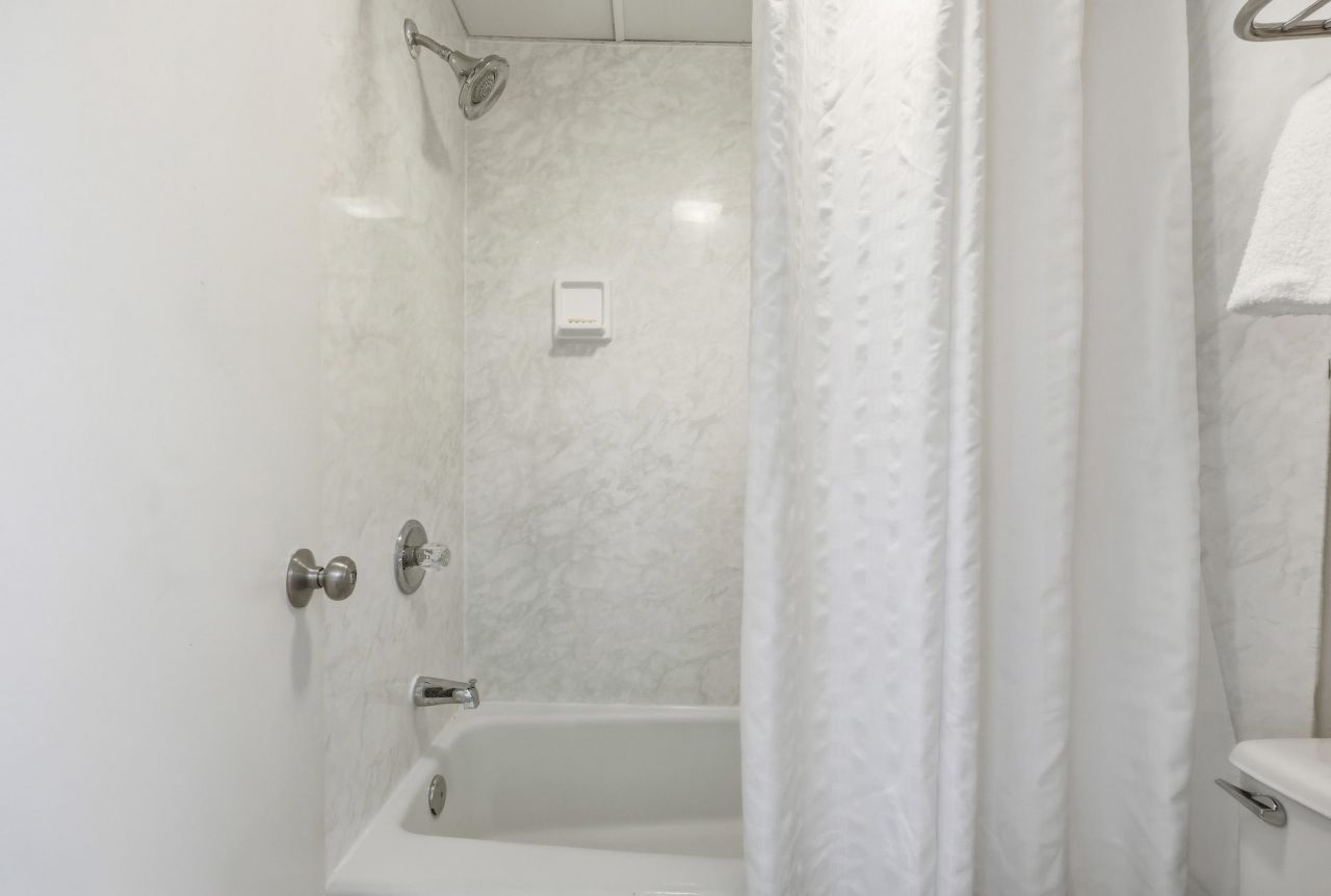 1105 S Ocean Blvd. Photo 18