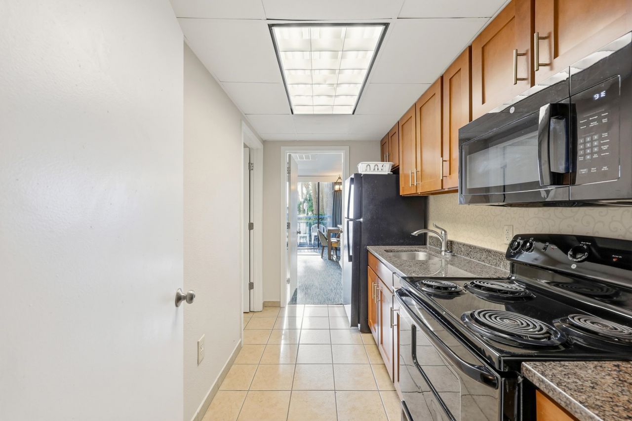 1105 S Ocean Blvd. Photo 8