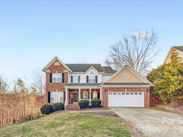 4963 Old River Drive, Hickory, NC 28602