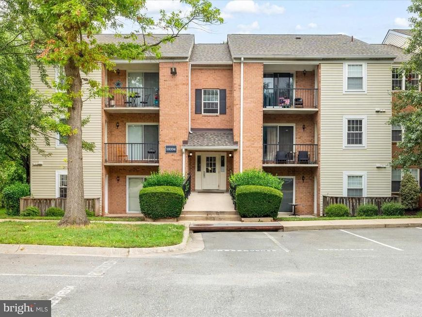 18334 Streamside Drive, Unit 101, Gaithersburg, MD 20879 Main Photo