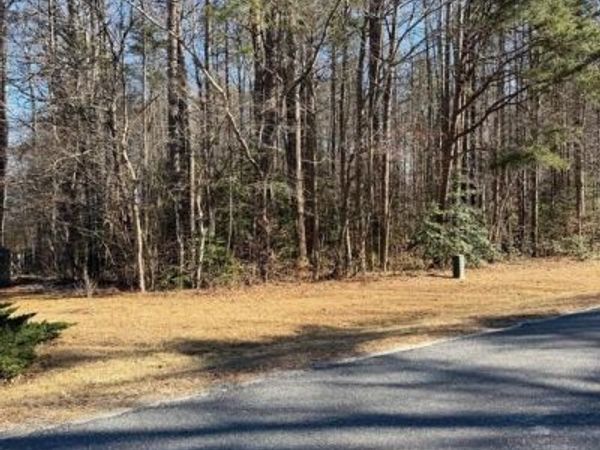 33 STEAMBOAT LANE, HEATHSVILLE, VA 22473