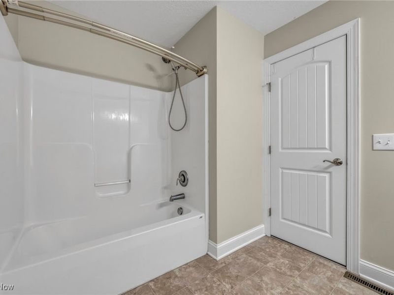 10020 Fair Road, Strongsville, OH 44149 Photo 30