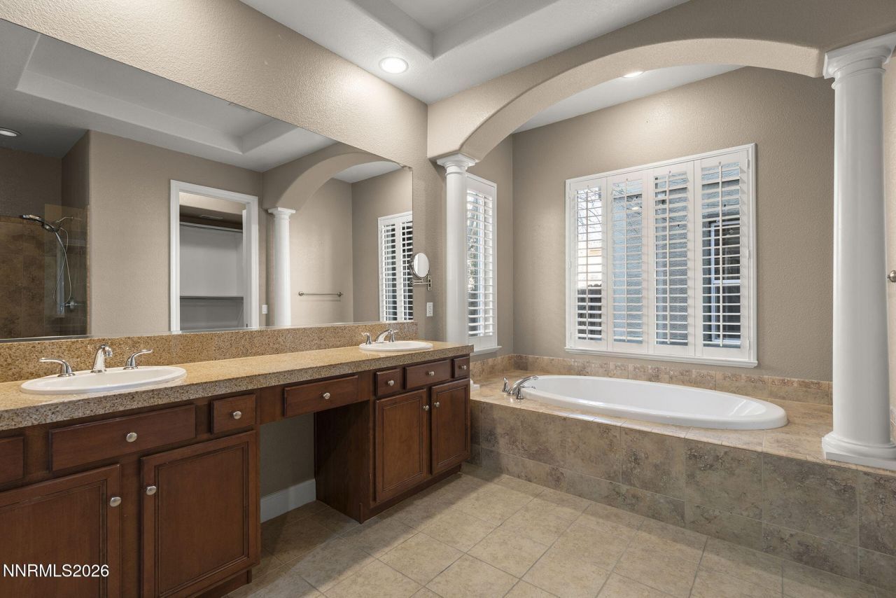 10885 Pentwater Drive, Reno, NV 89521 Photo