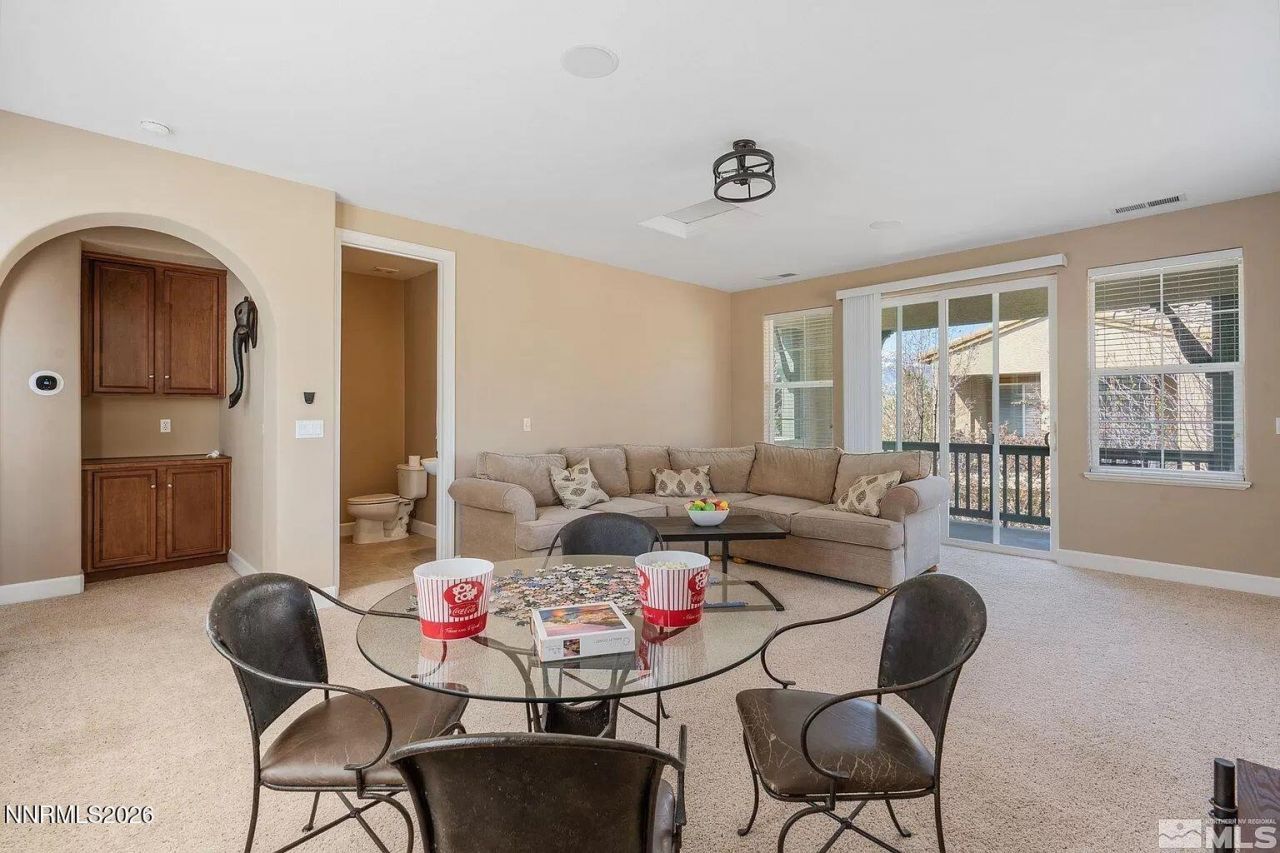 10885 Pentwater Drive, Reno, NV 89521 Photo