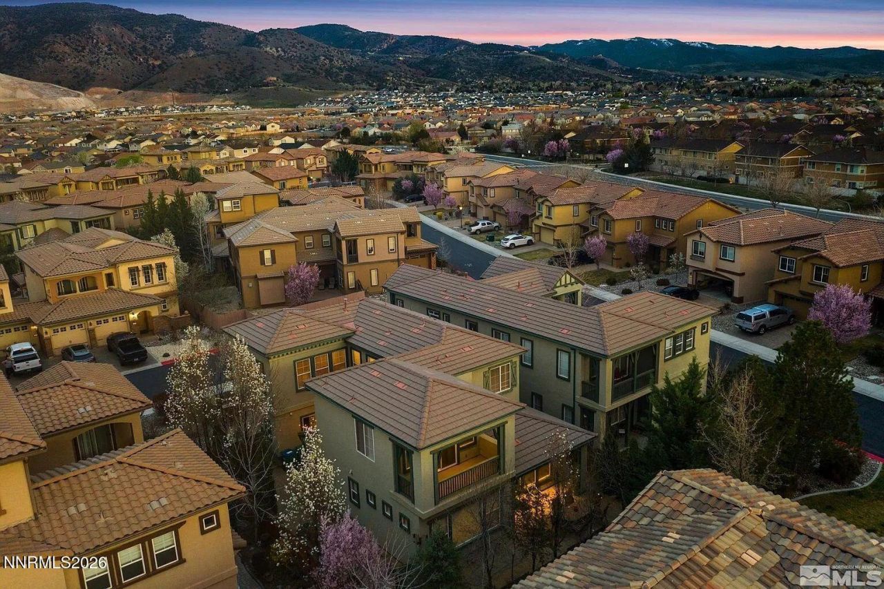 10885 Pentwater Drive, Reno, NV 89521 Photo