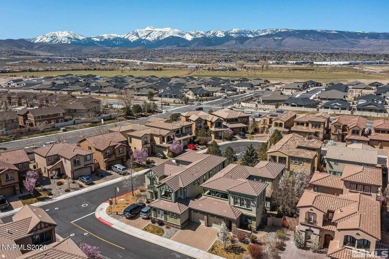 10885 Pentwater Drive, Reno, NV 89521 Photo