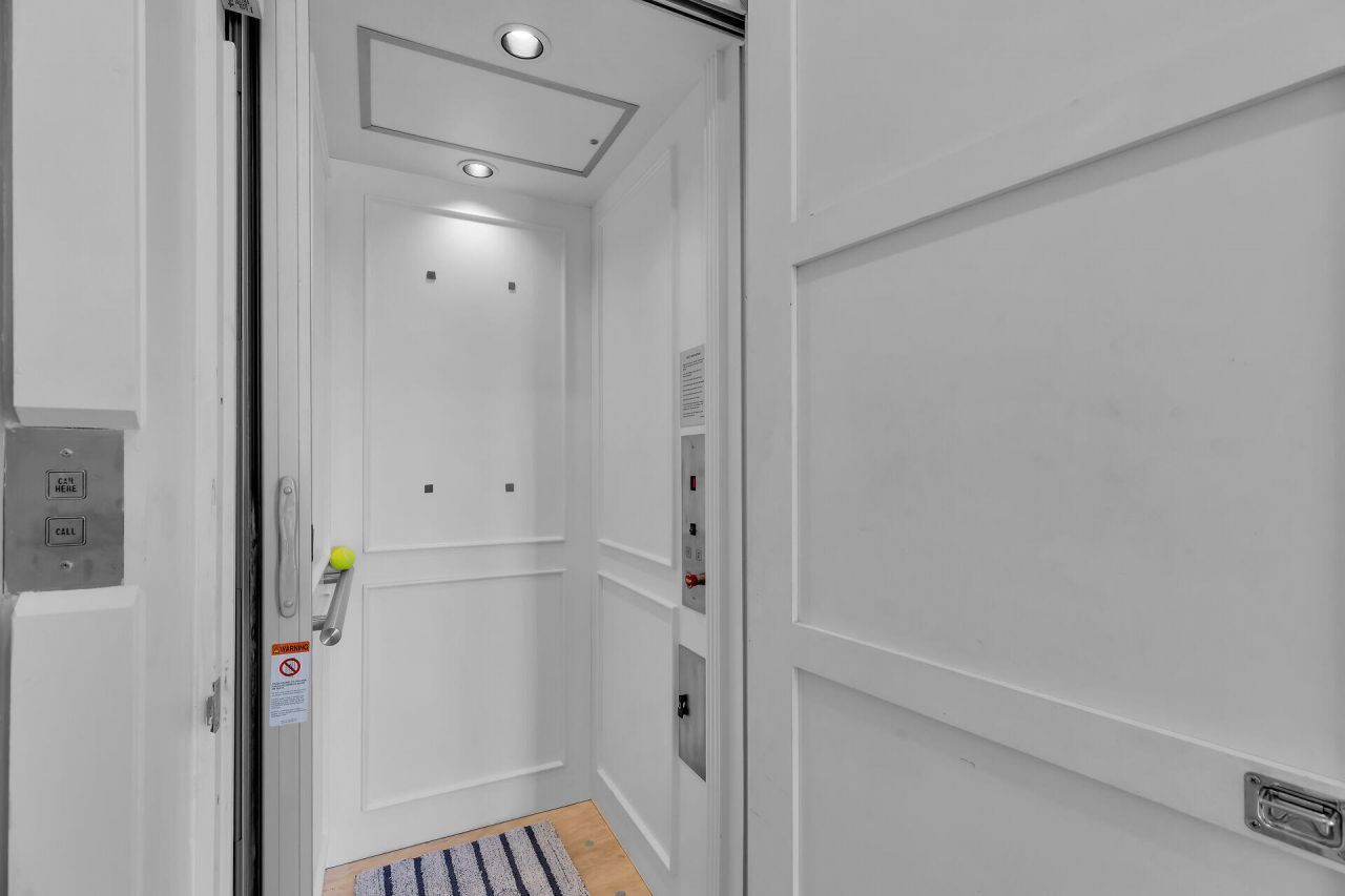 241 Tollgate Boulevard, Islamorada, FL 33036 Photo