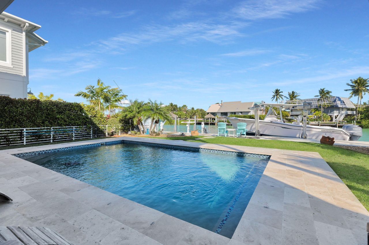 241 Tollgate Boulevard, Islamorada, FL 33036 Photo