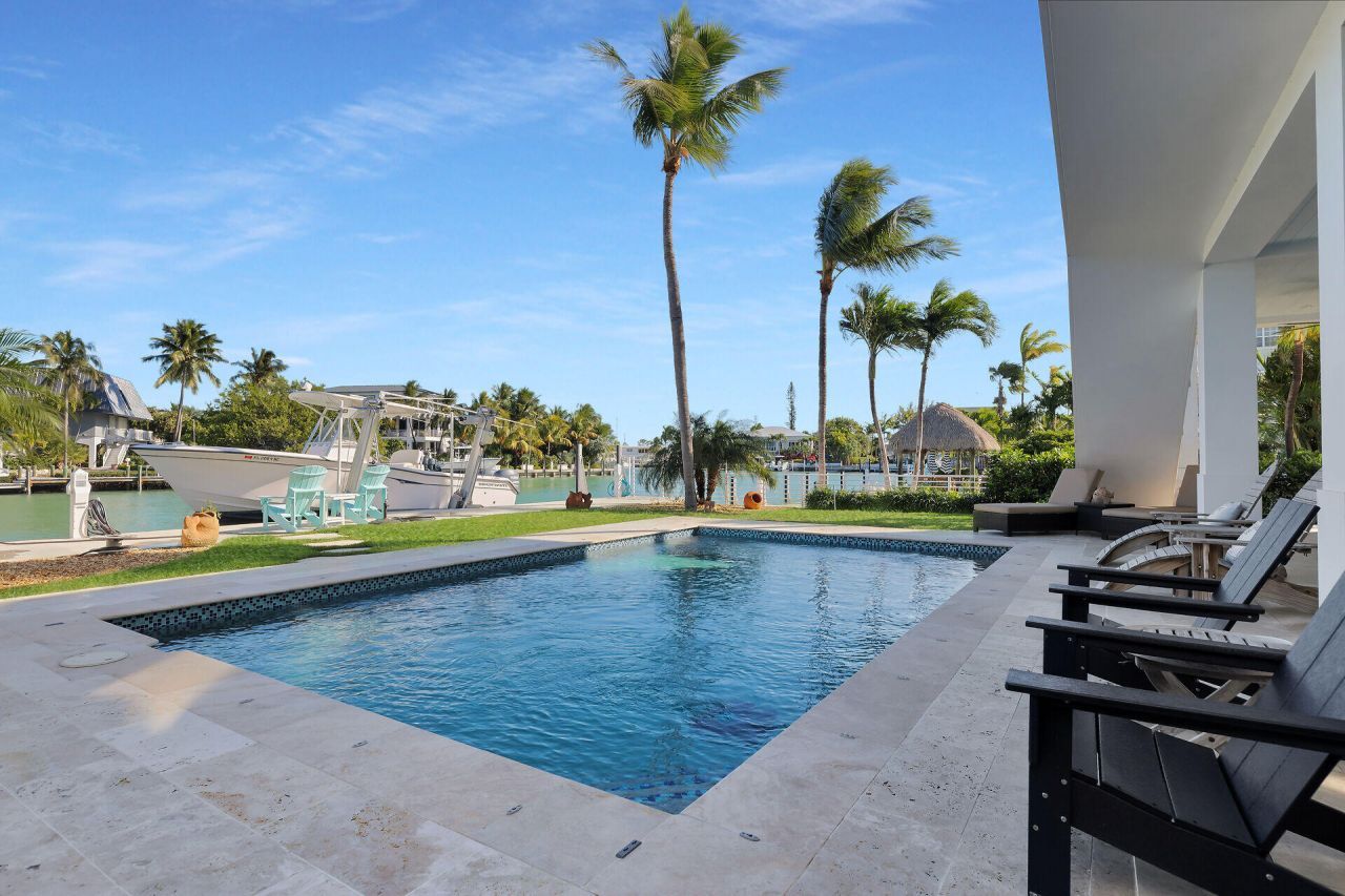 241 Tollgate Boulevard, Islamorada, FL 33036 Photo