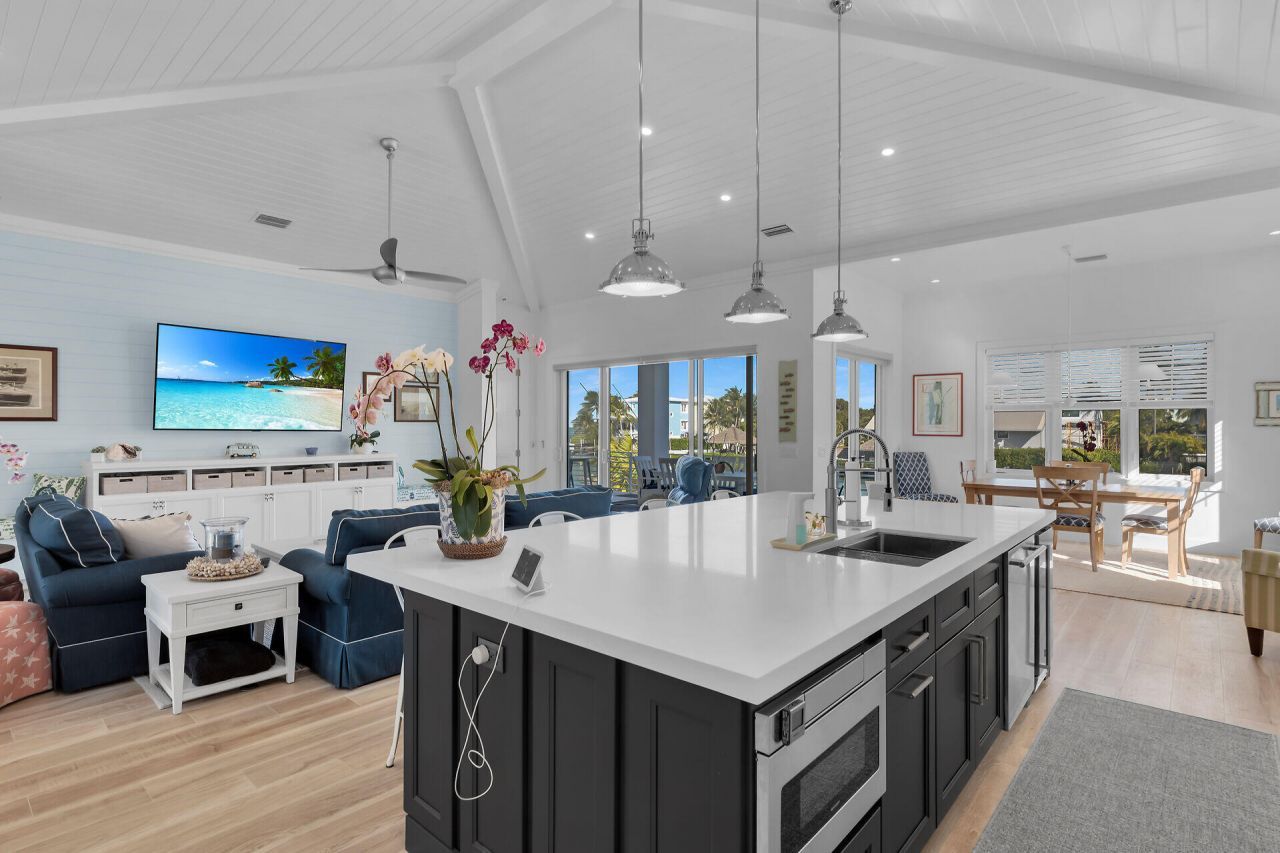 241 Tollgate Boulevard, Islamorada, FL 33036 Photo