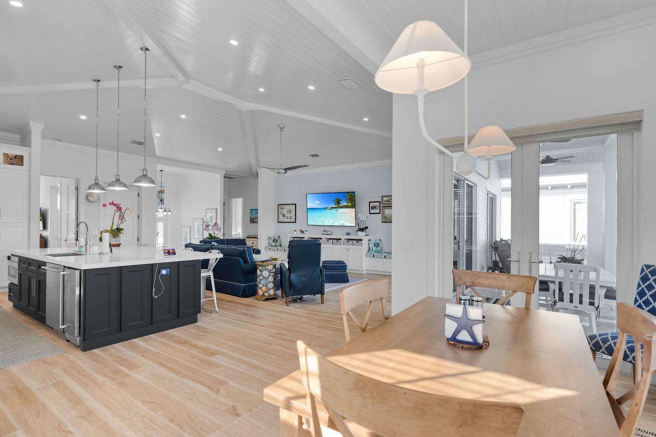 241 Tollgate Boulevard, Islamorada, FL 33036 Photo