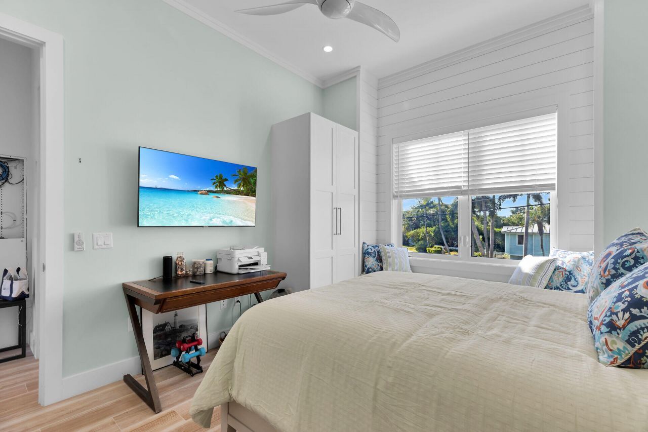 241 Tollgate Boulevard, Islamorada, FL 33036 Photo