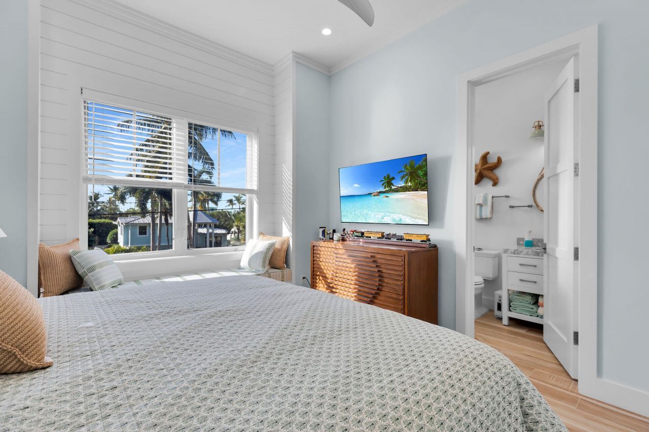 241 Tollgate Boulevard, Islamorada, FL 33036 Photo