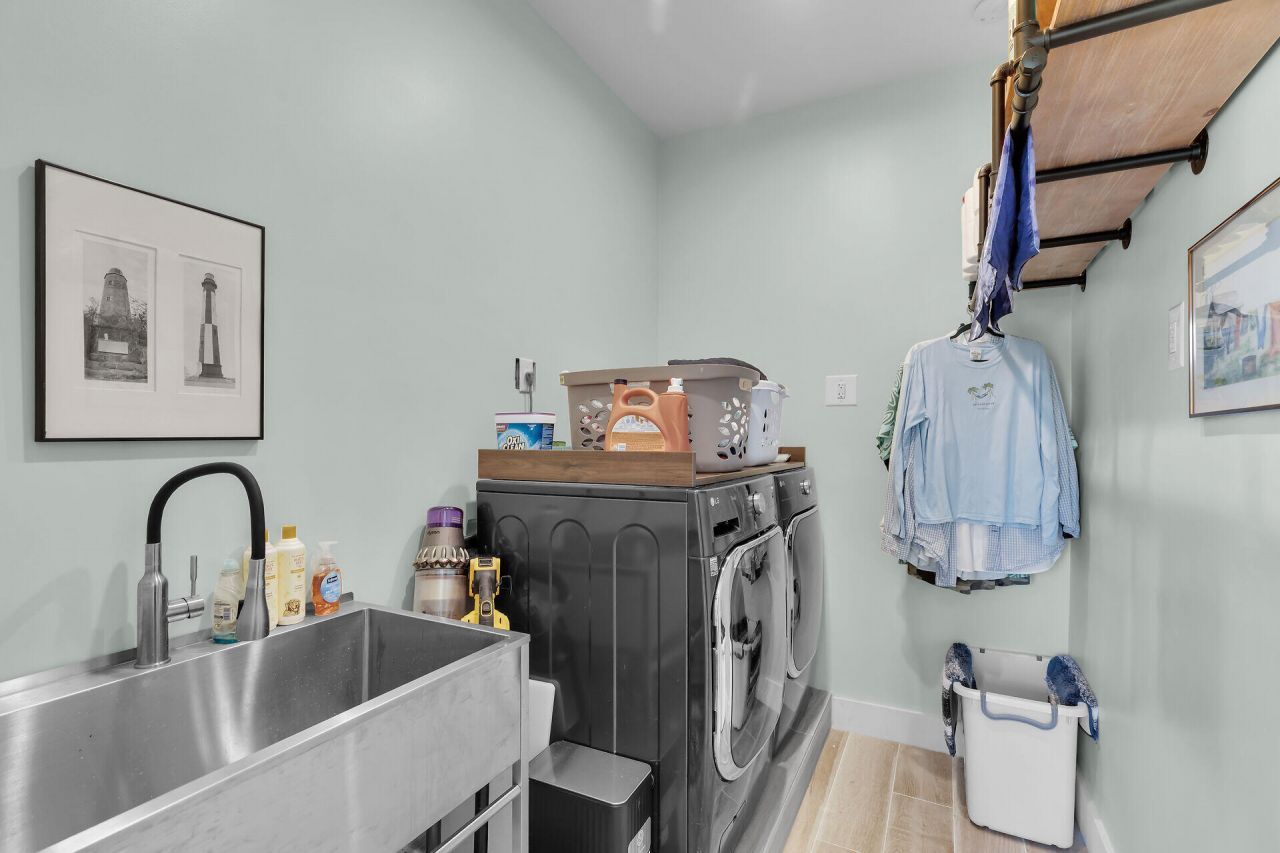 241 Tollgate Boulevard, Islamorada, FL 33036 Photo