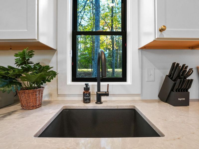 20389 Thompson Ridge Road, Laurelville, OH 43135 Photo 10