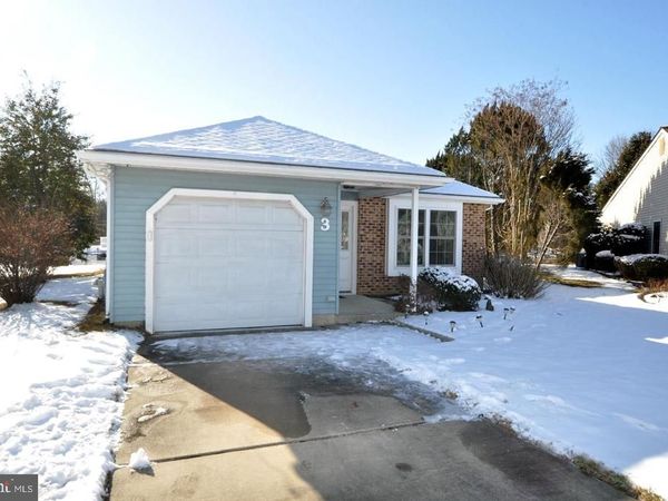 3 AVANDALE COURT, MOUNT LAUREL, NJ 08054