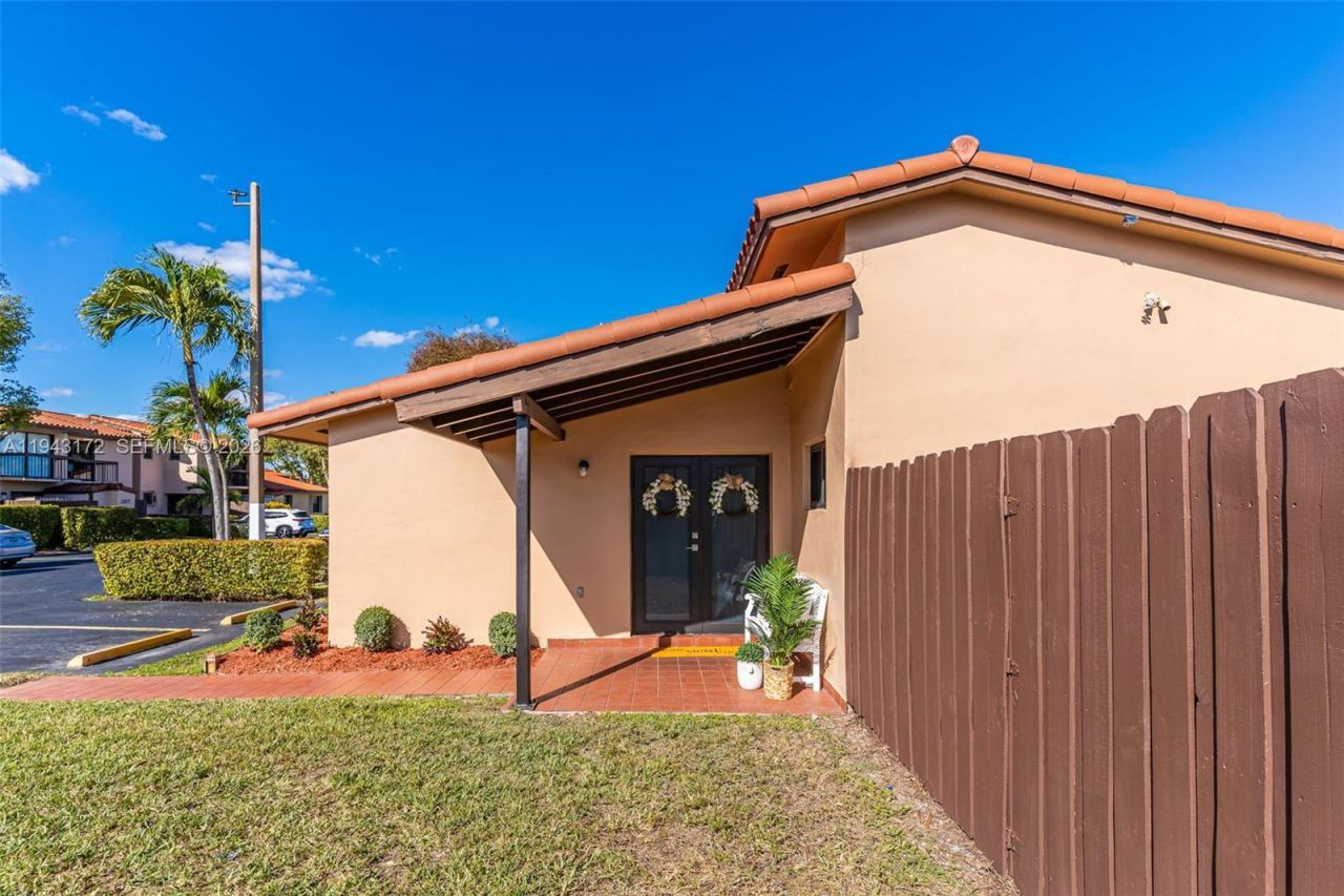 3815 SW 82nd Ave, Unit 41, Miami, FL 33155 Photo