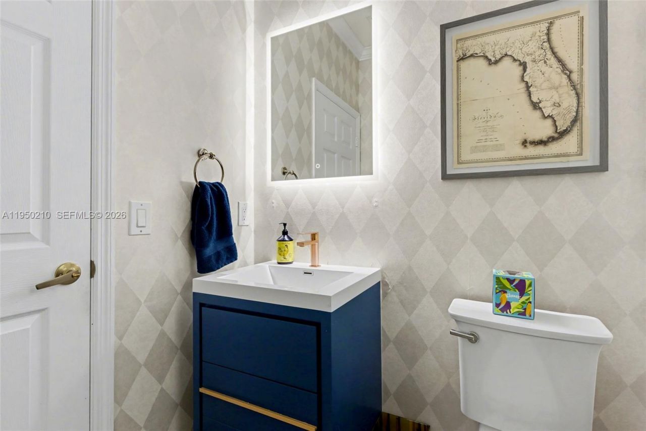 1140 Canella Ln, Hollywood, FL 33019 Photo