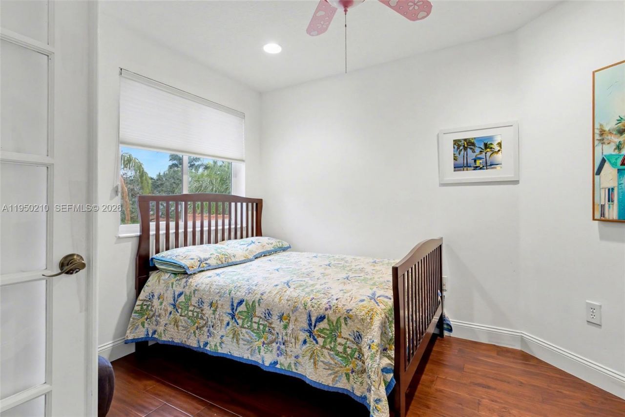 1140 Canella Ln, Hollywood, FL 33019 Photo