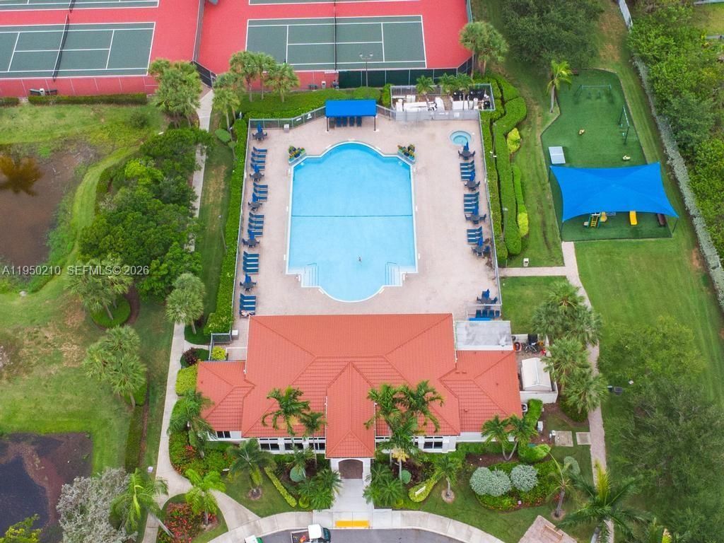 1140 Canella Ln, Hollywood, FL 33019 Photo