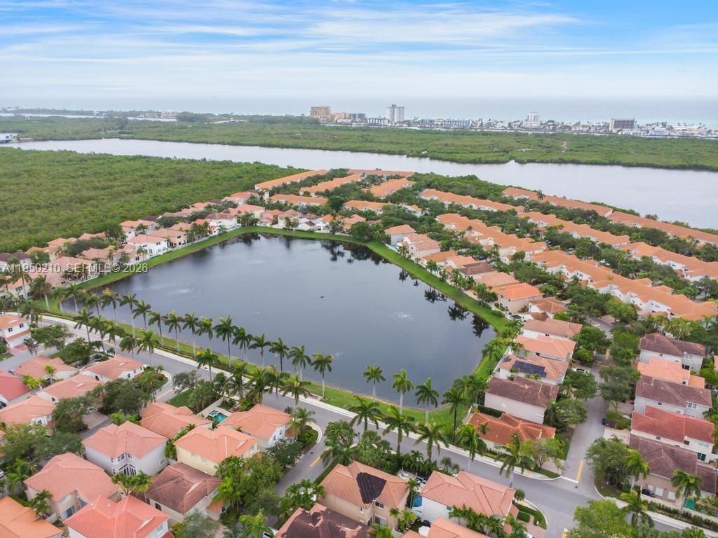 1140 Canella Ln, Hollywood, FL 33019 Photo