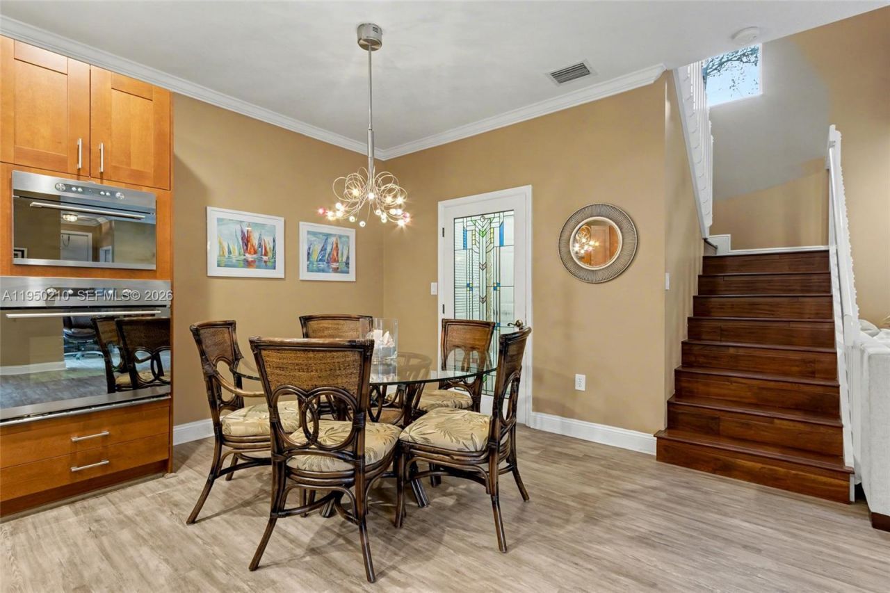 1140 Canella Ln, Hollywood, FL 33019 Photo