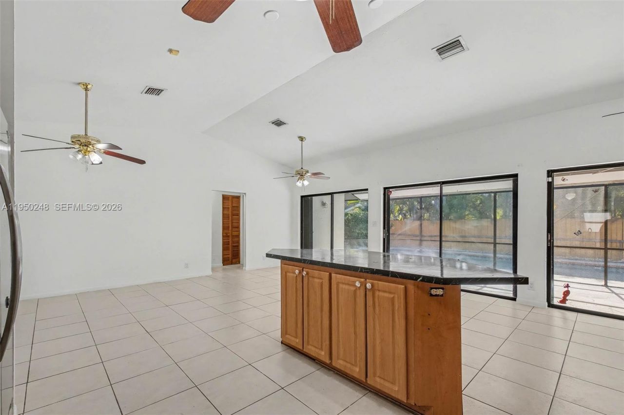 13830 SW 104th Terrace, Miami, FL 33186 Photo