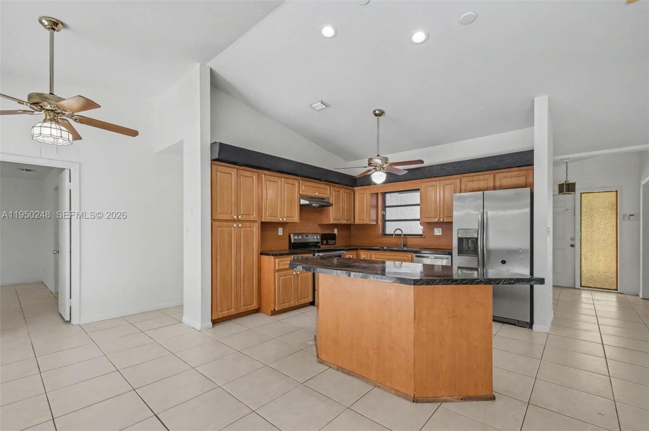 13830 SW 104th Terrace, Miami, FL 33186 Photo