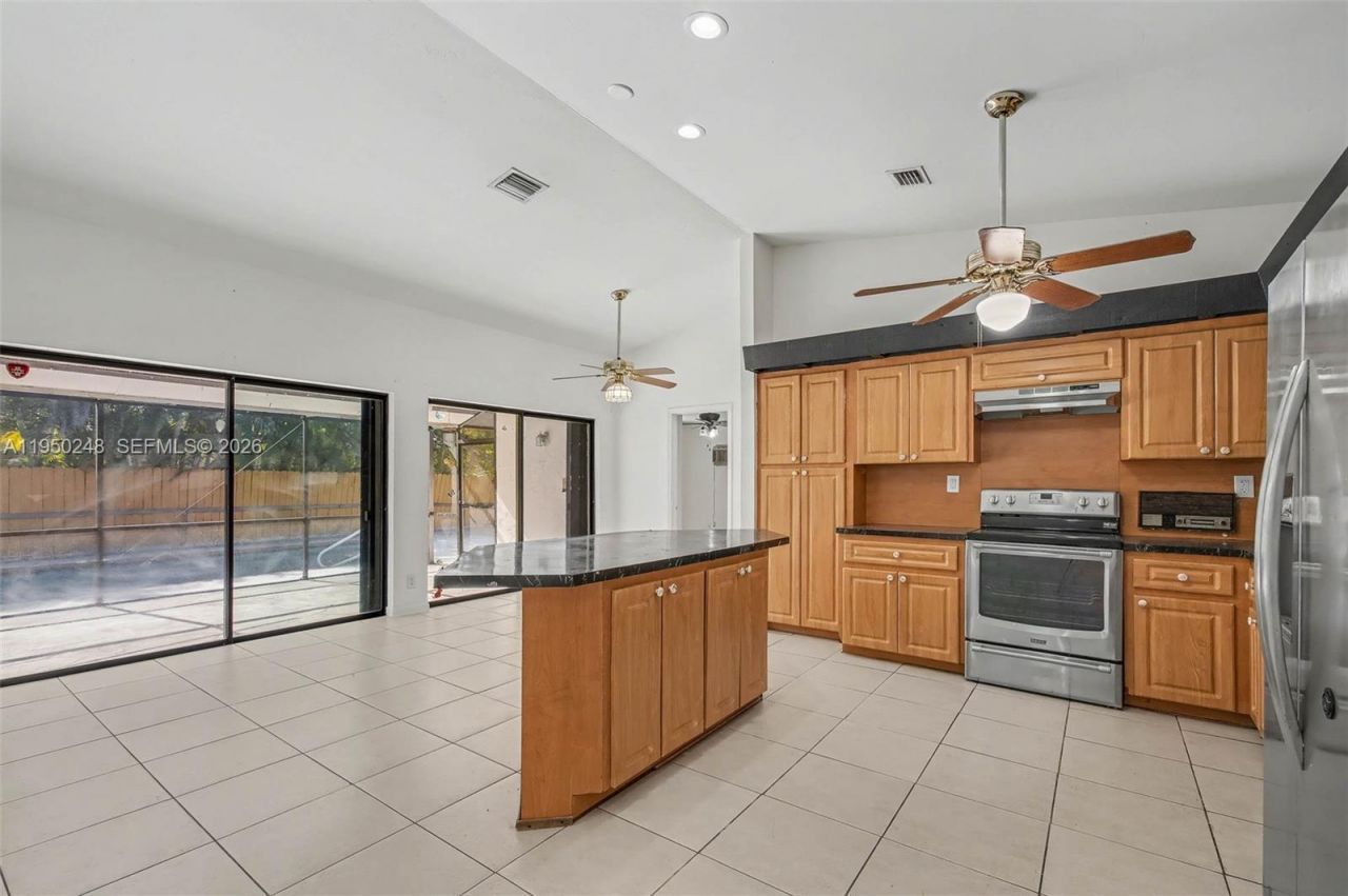 13830 SW 104th Terrace, Miami, FL 33186 Photo