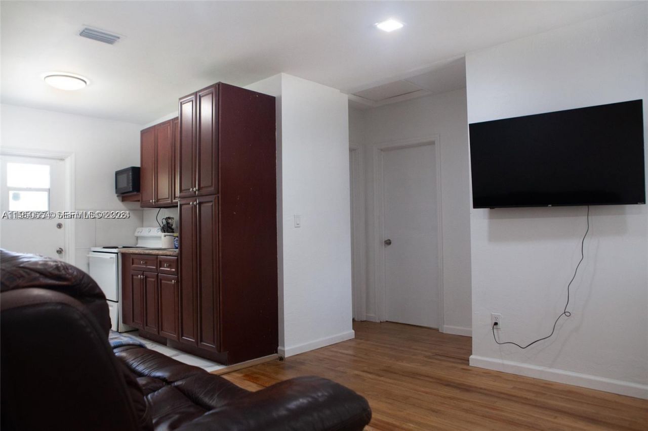 1821 Harding St, Hollywood, FL 33020 Photo