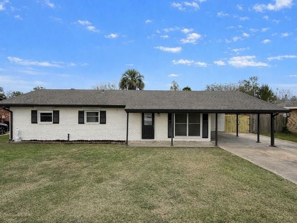 207 Bellaire Drive, Houma, LA 70360