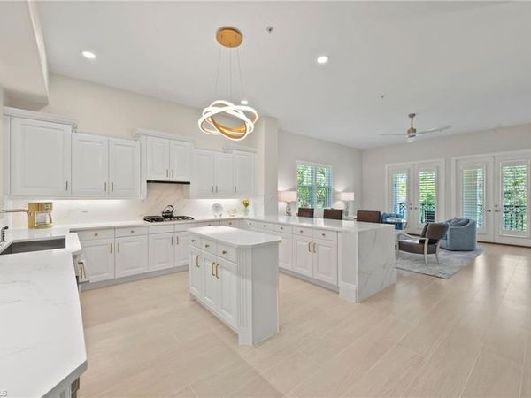 2886 Castillo CT, Unit 103, NAPLES, FL 34109