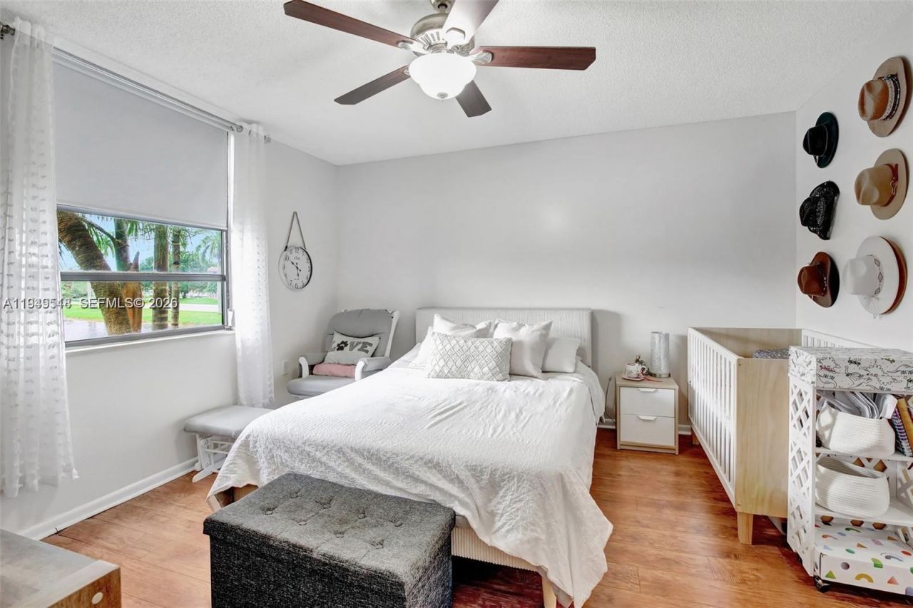 1532 Whitehall Dr, Unit 202, Davie, FL 33324 Photo