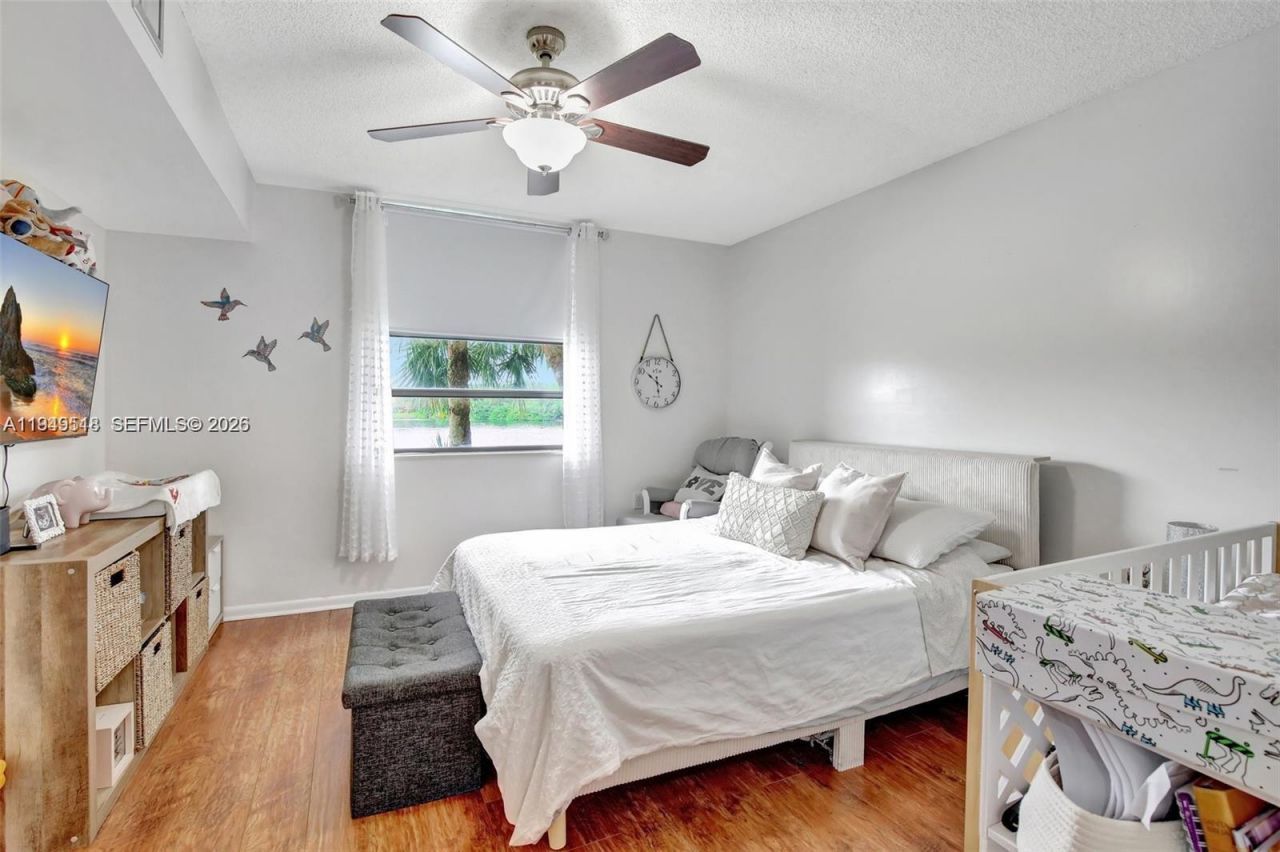 1532 Whitehall Dr, Unit 202, Davie, FL 33324 Photo