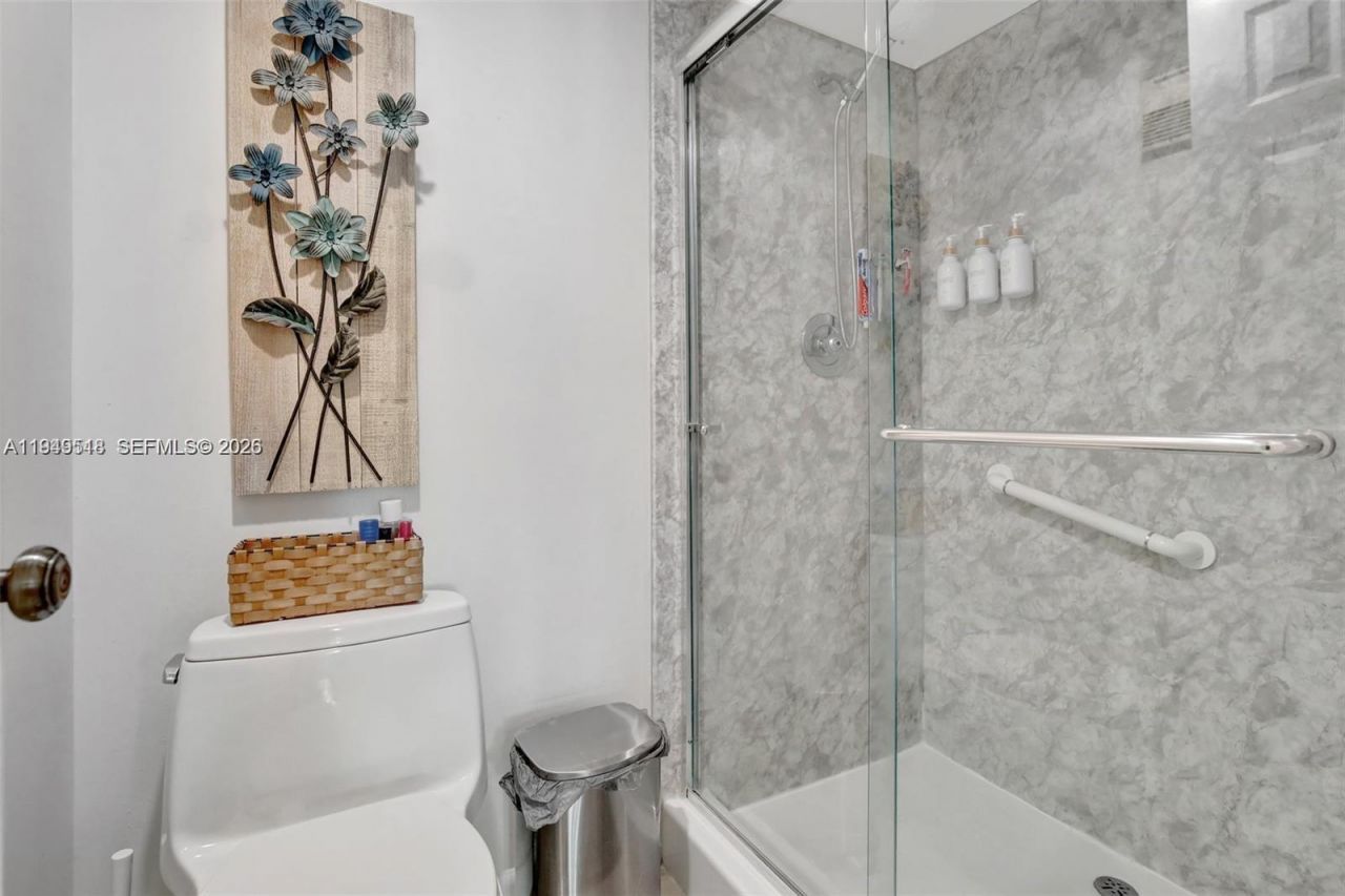 1532 Whitehall Dr, Unit 202, Davie, FL 33324 Photo