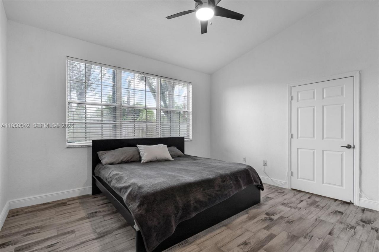 7980 S Aragon Blvd , Unit 2, Sunrise, FL 33322 Photo