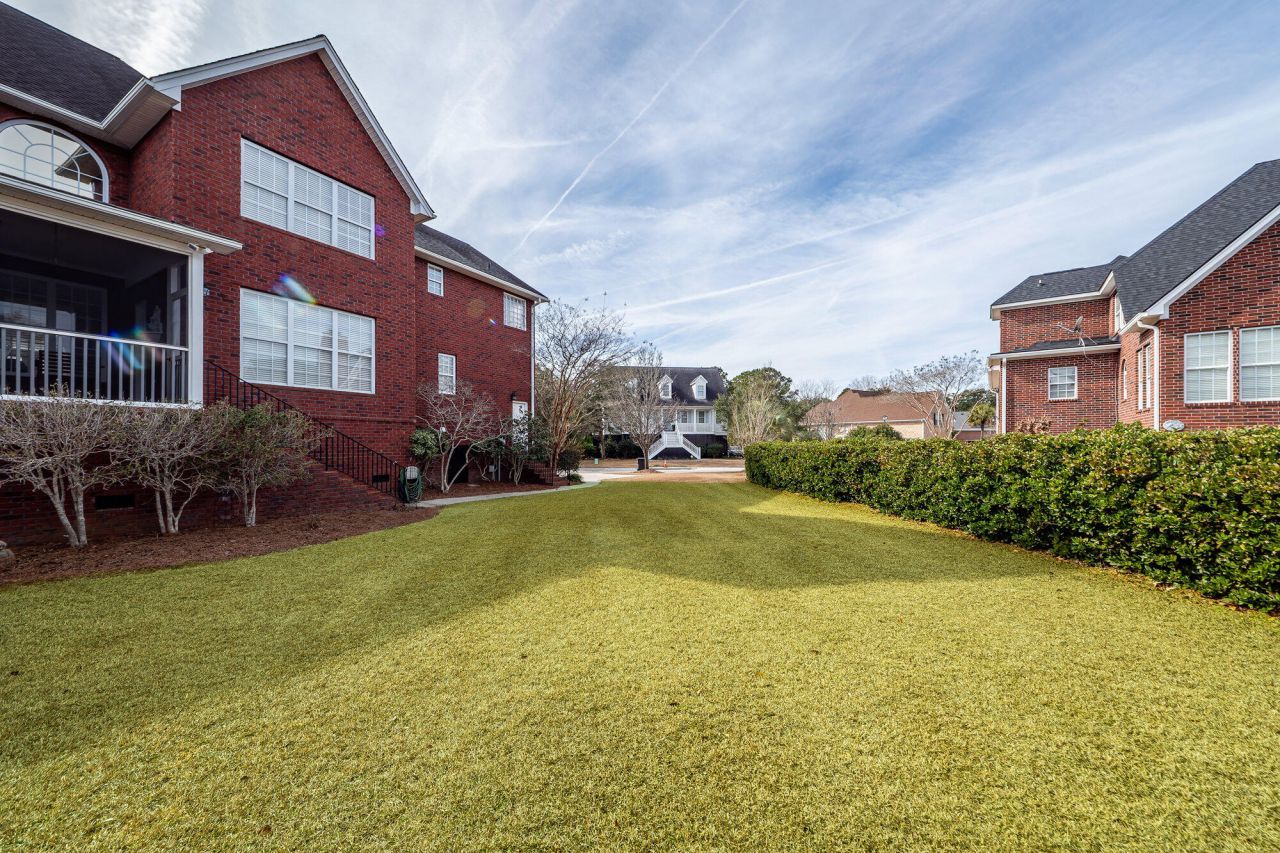 3584 Somerset Hills Court Photo 11