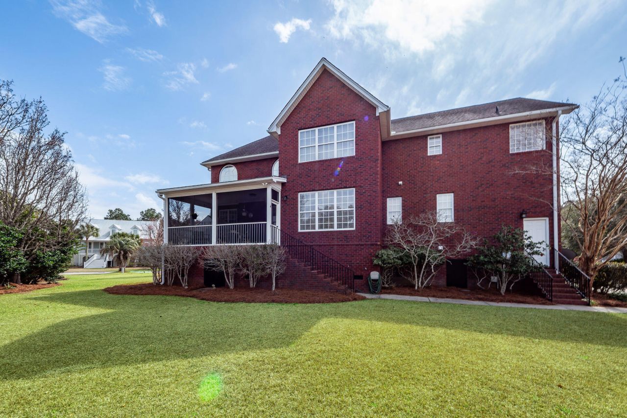 3584 Somerset Hills Court Photo 4