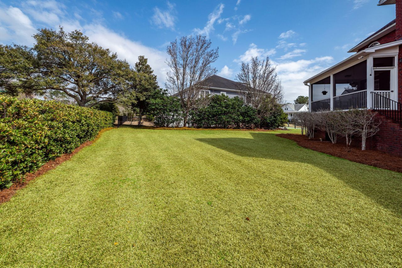 3584 Somerset Hills Court Photo 6